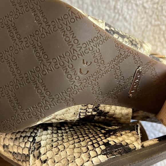 Vionic real snakeskin open toe ankle strap block heels size 6 preowned excellent - Picture 4 of 5